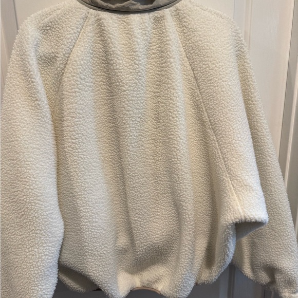 Her Entire Name Says Grace Ivory Sherpa Jacket with Gray Accents Size L - Picture 2 of 16